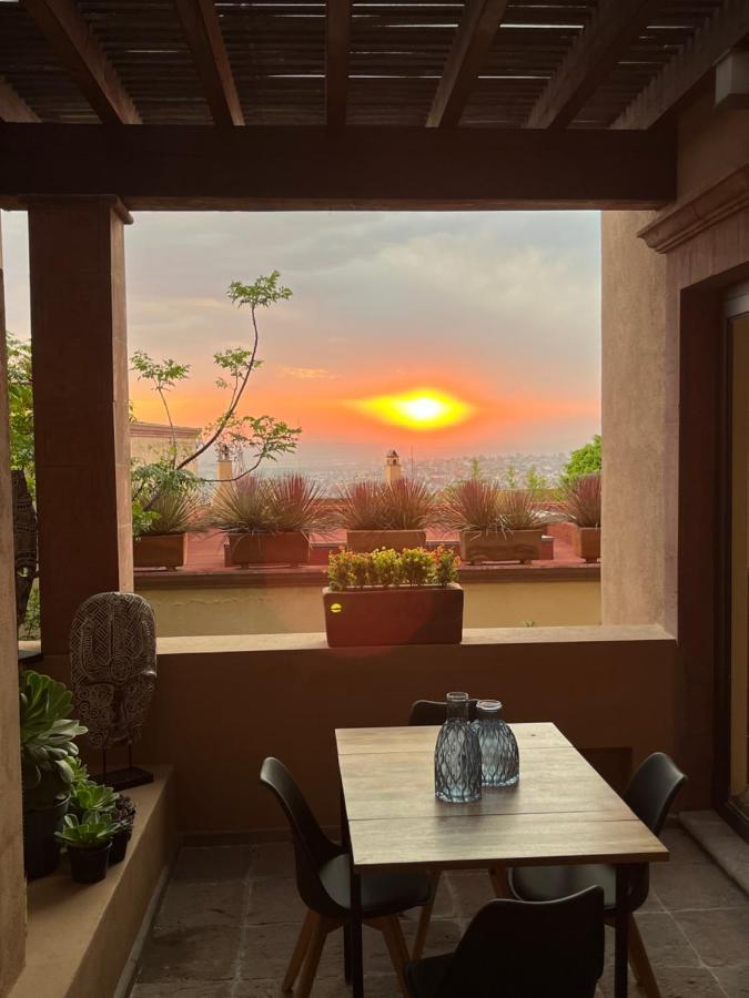 Cousy Condo In The Historic Center Of San Miguel De Allende, Incredible View, Pool, Bbq, 3 Blocks From The Main Parish San Miguel de Allende Exterior photo