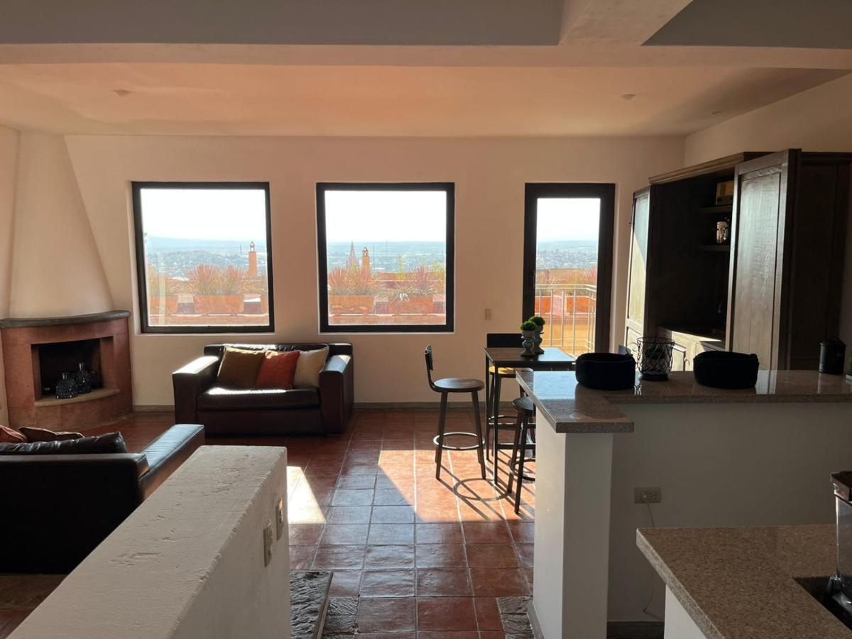 Cousy Condo In The Historic Center Of San Miguel De Allende, Incredible View, Pool, Bbq, 3 Blocks From The Main Parish San Miguel de Allende Exterior photo