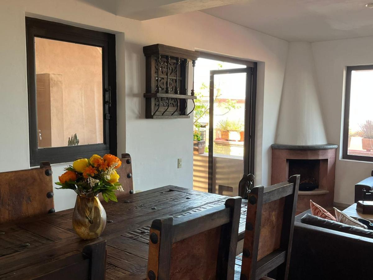 Cousy Condo In The Historic Center Of San Miguel De Allende, Incredible View, Pool, Bbq, 3 Blocks From The Main Parish San Miguel de Allende Exterior photo