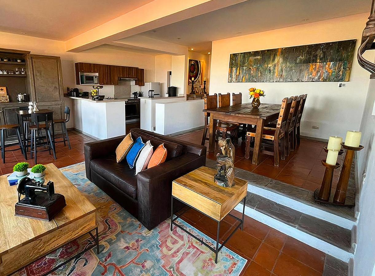 Cousy Condo In The Historic Center Of San Miguel De Allende, Incredible View, Pool, Bbq, 3 Blocks From The Main Parish San Miguel de Allende Exterior photo